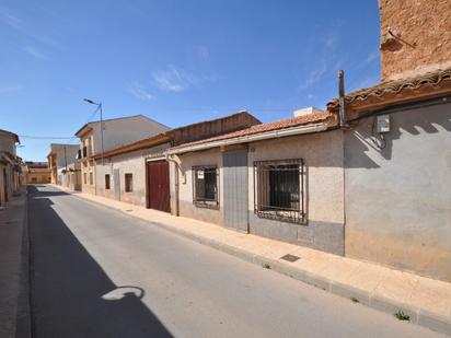 Exterior view of House or chalet for sale in El Pinós / Pinoso