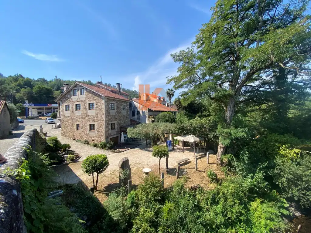 Casa o xalet en venda en Boqueixón amb Traster, Moblat i Forn