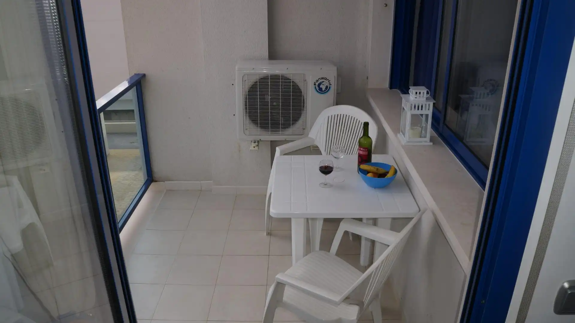 Terrassa de Apartament en venda en Alicante / Alacant amb Aire condicionat, Moblat i Balcó
