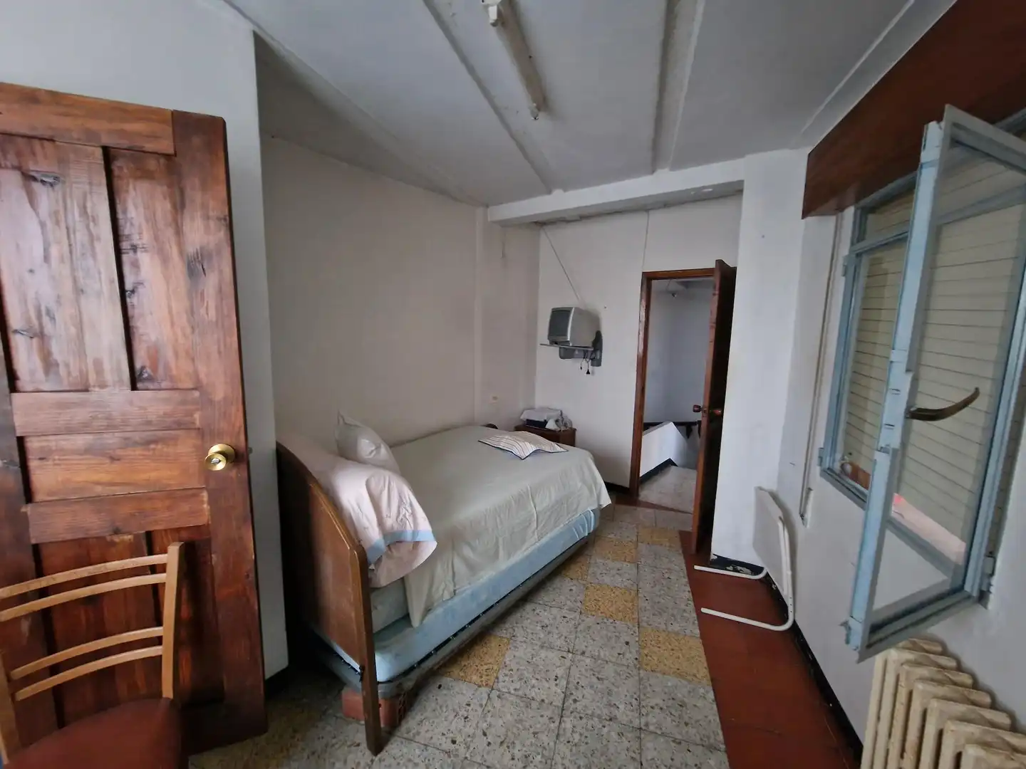 Bedroom of Houses for sale in Ourense Capital   with Terrace, Storage room and Washing machine