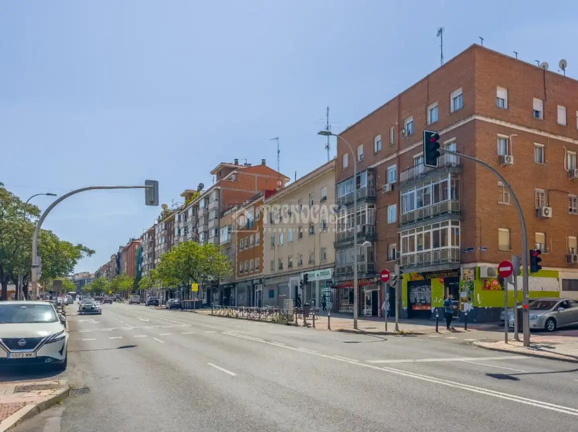 Vista exterior de Piso en venta en Madrid con Aire acondicionado y Calefacción