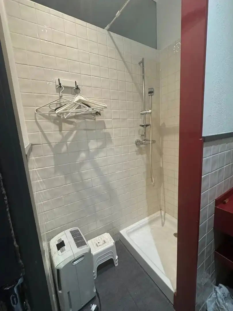 Badezimmer von Geschaftsraum zur Miete in Este