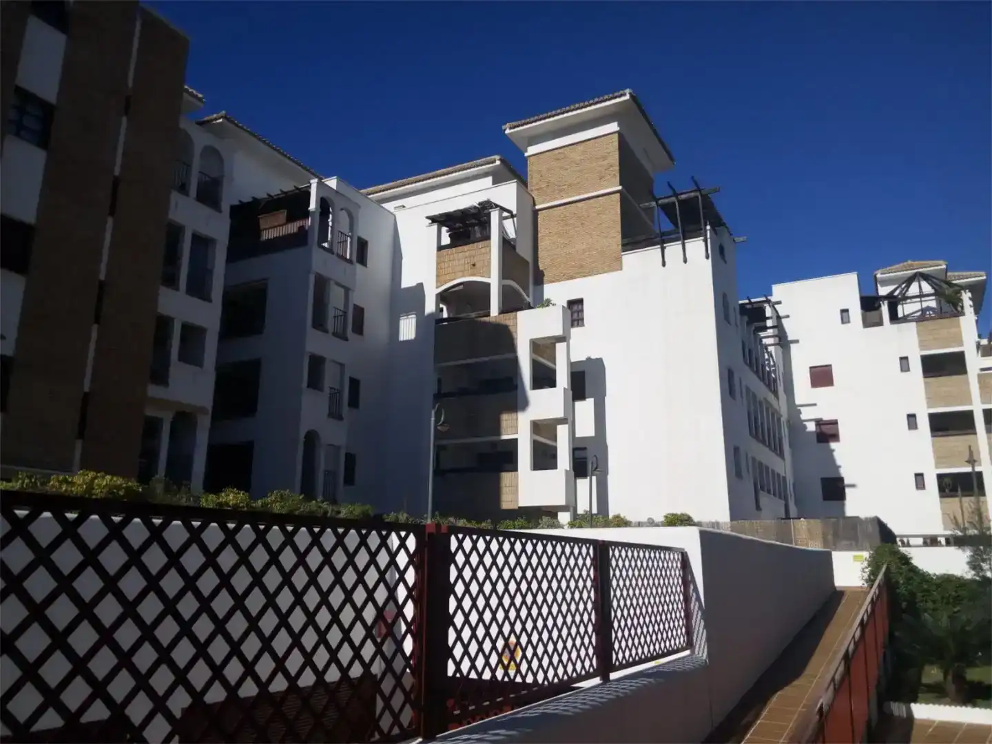 Exterior view of Flat for sale in Motril  with Air Conditioner and Terrace