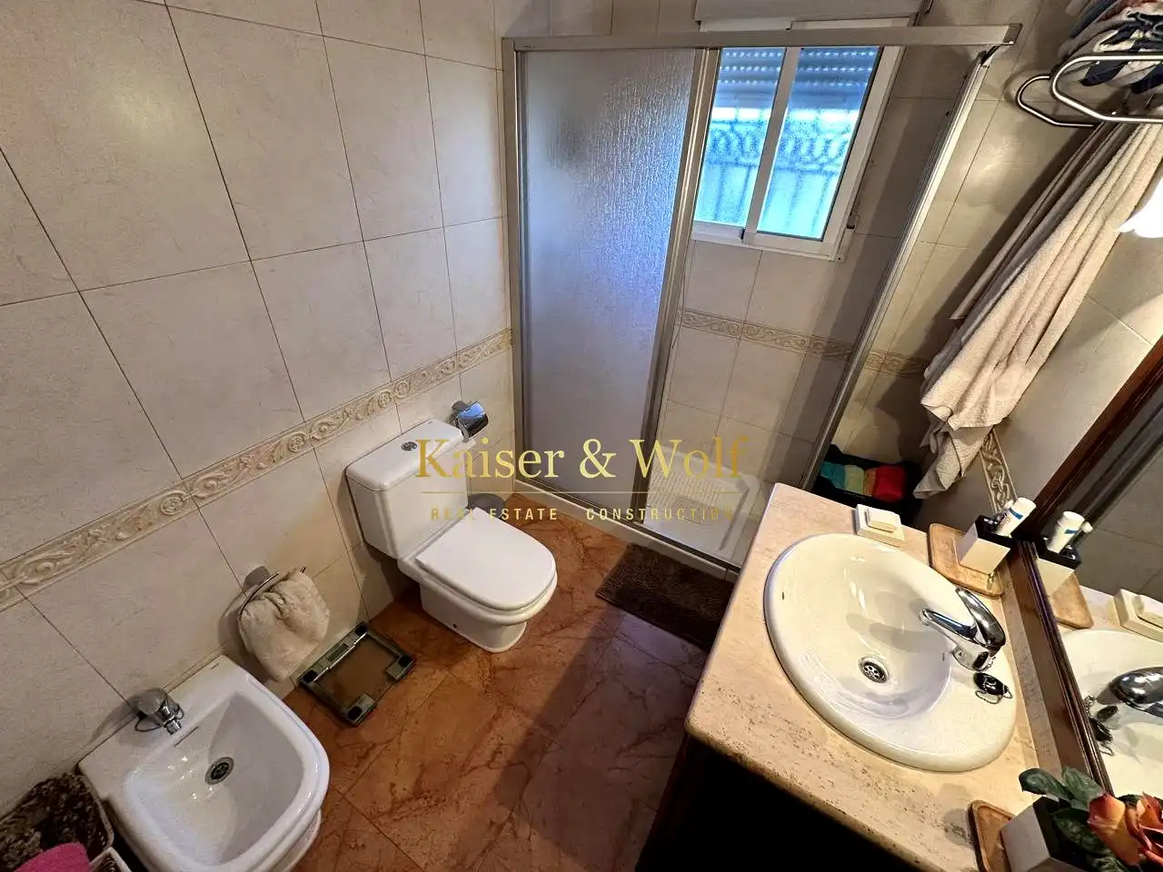 Bany de Casa o xalet en venda en Elche / Elx amb Aire condicionat, Jardí privat i Piscina