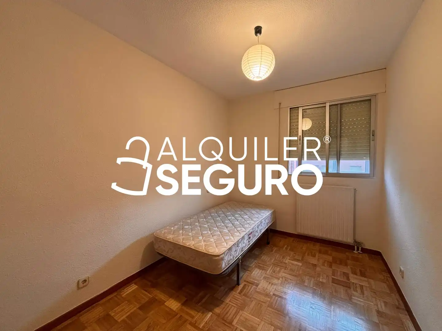 Schlafzimmer von Wohnung zur Miete in Puente de Vallecas