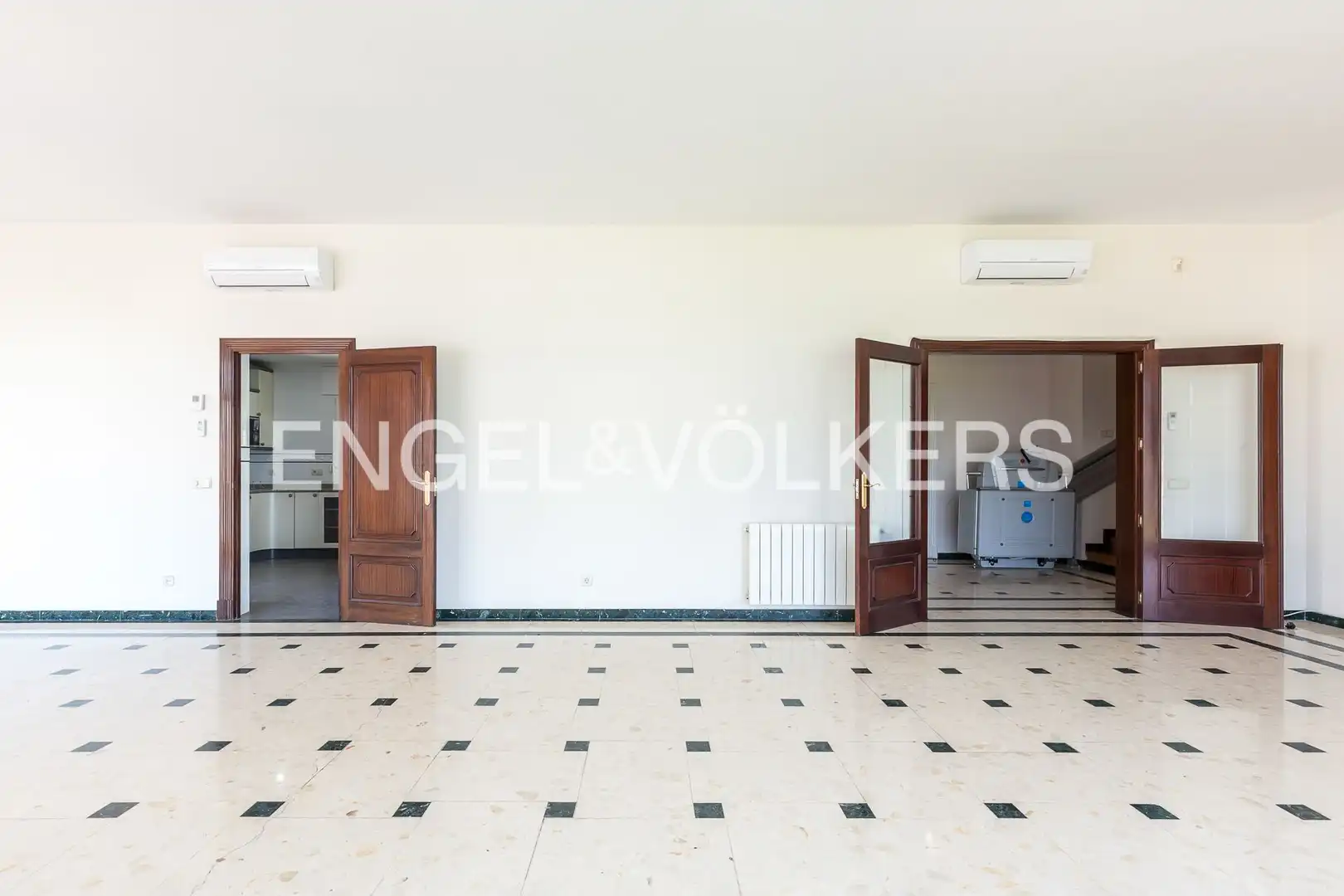 Houses for rent in Madrid  with Air Conditioner, Heating and Private garden