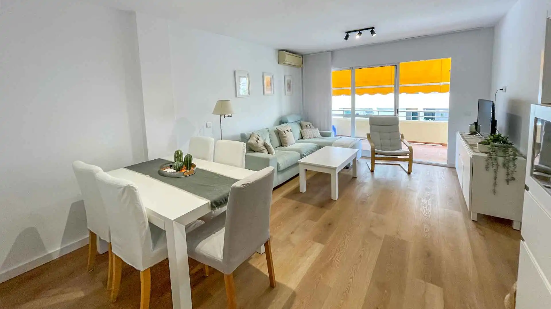 Living room of Apartments for rent in Marbella  with Air Conditioner, Terrace and Storage room