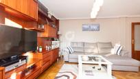 Living room of Flat for sale in  Madrid Capital  with Terrace and Swimming Pool