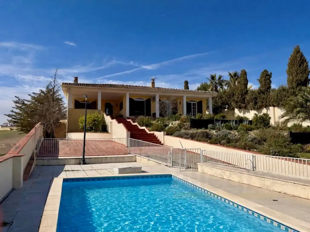 Vista exterior de Casa o chalet en venta en Las Gabias
