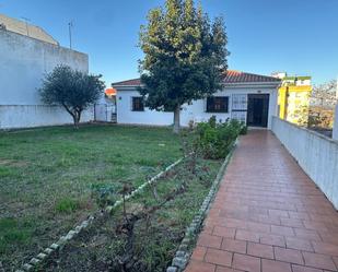 Exterior view of House or chalet for sale in Algeciras  with Private garden and Terrace