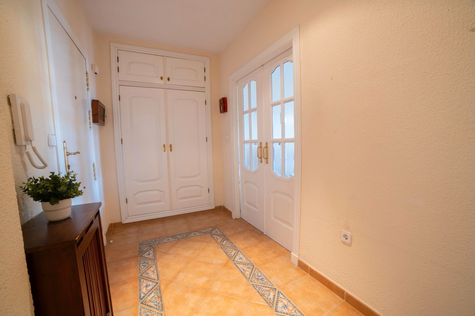 Attic for sale in  Jaén Capital  with Air Conditioner, Heating and Terrace