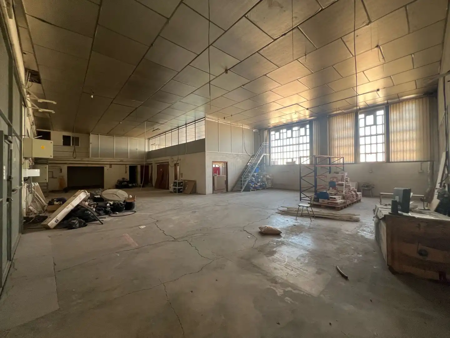 Industrial buildings for sale in Onda