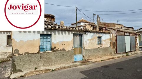 EN VENTA CASA SOLAR EN EL CENTRO DE CANTAREROS