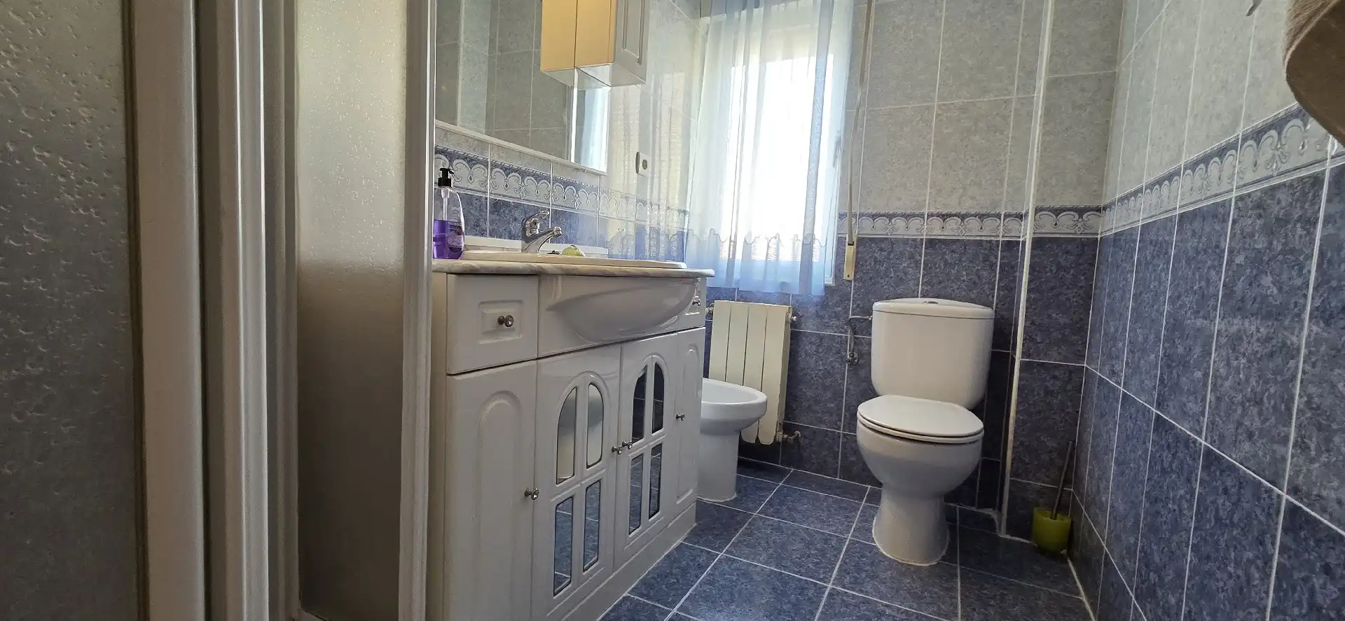 Baño de Piso en venta en Palencia con Calefacción, Terraza y Amueblado