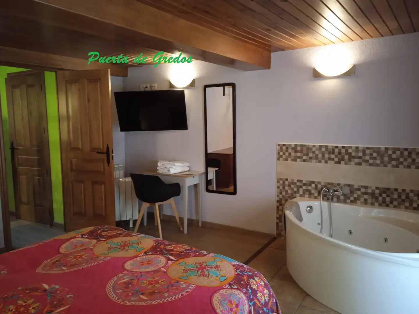 Bedroom of Houses for sale in Umbrías  with Storage room and Furnished