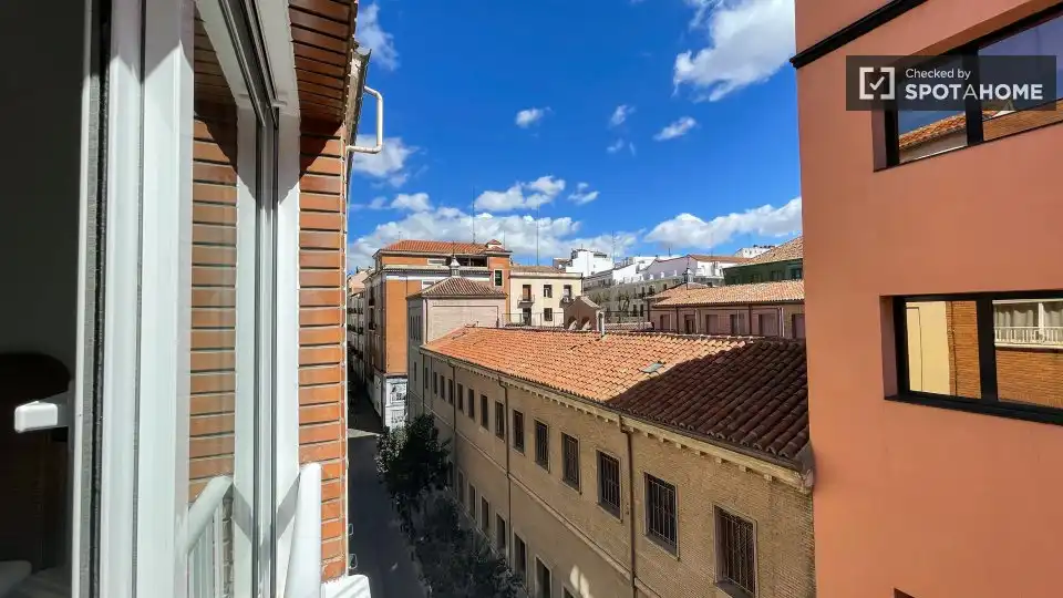 Habitación en Universidad - Malasaña