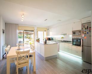 Kitchen of Single-family semi-detached for sale in Girona Capital  with Air Conditioner, Heating and Terrace