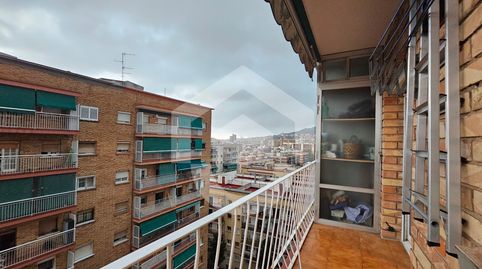 Foto 2 de Piso en venta en Porta, Barcelona Capital