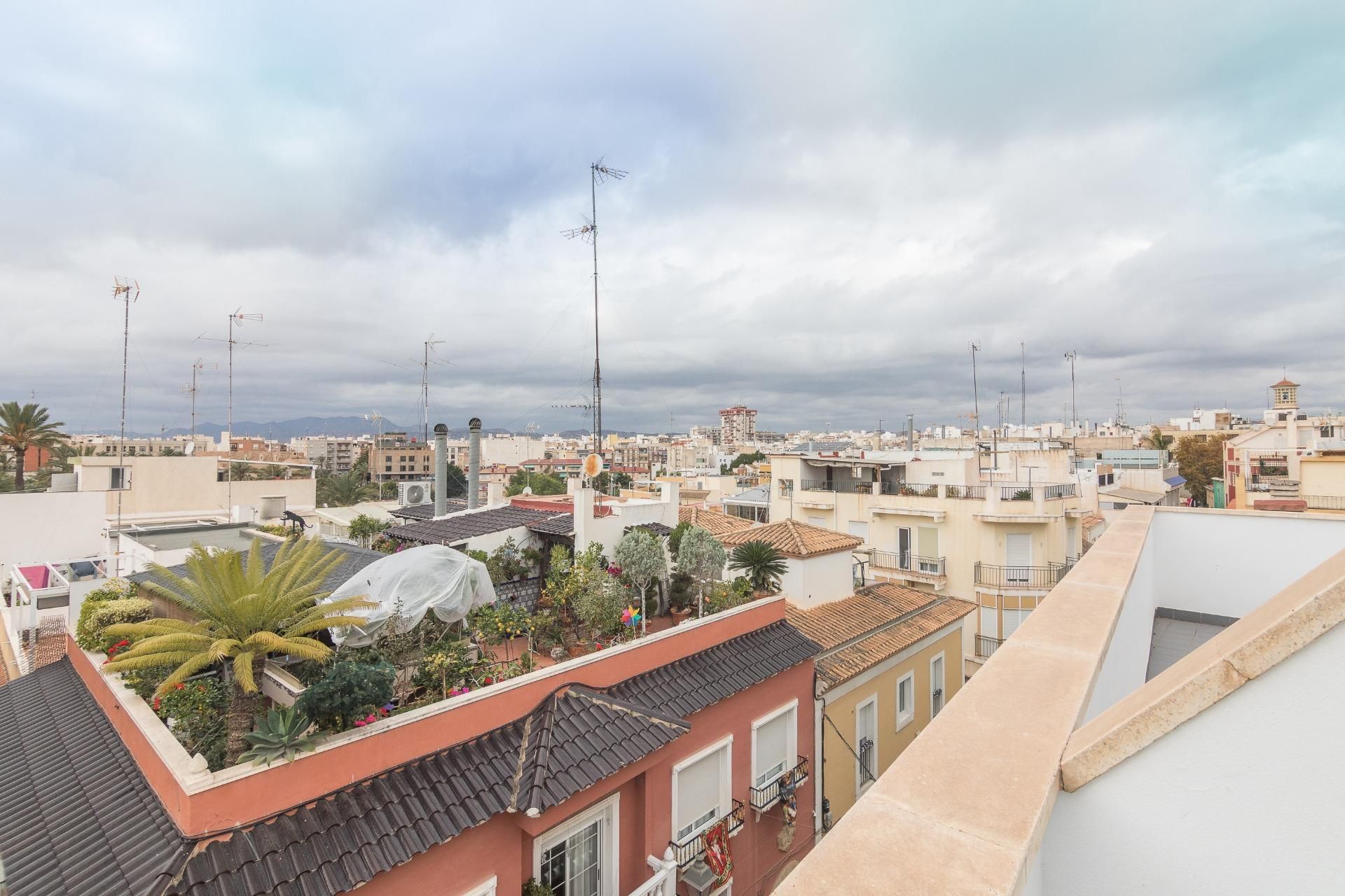 Exterior view of Duplex for sale in Elche / Elx  with Air Conditioner and Terrace