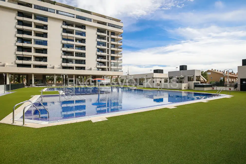 Piscina de Piso en venta en Alboraya con Aire acondicionado, Calefacción y Terraza