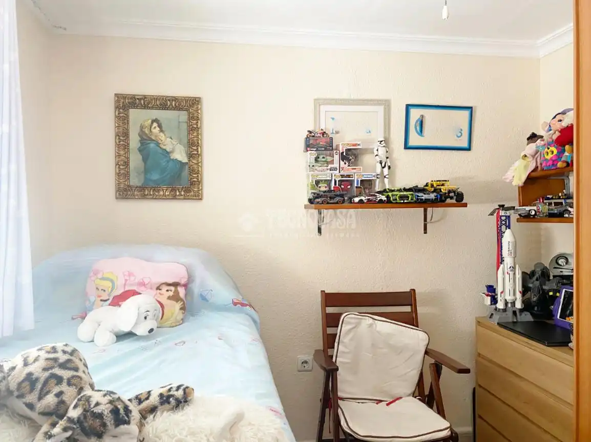 Habitación de Piso en venta en Sevilla con Aire acondicionado y Amueblado