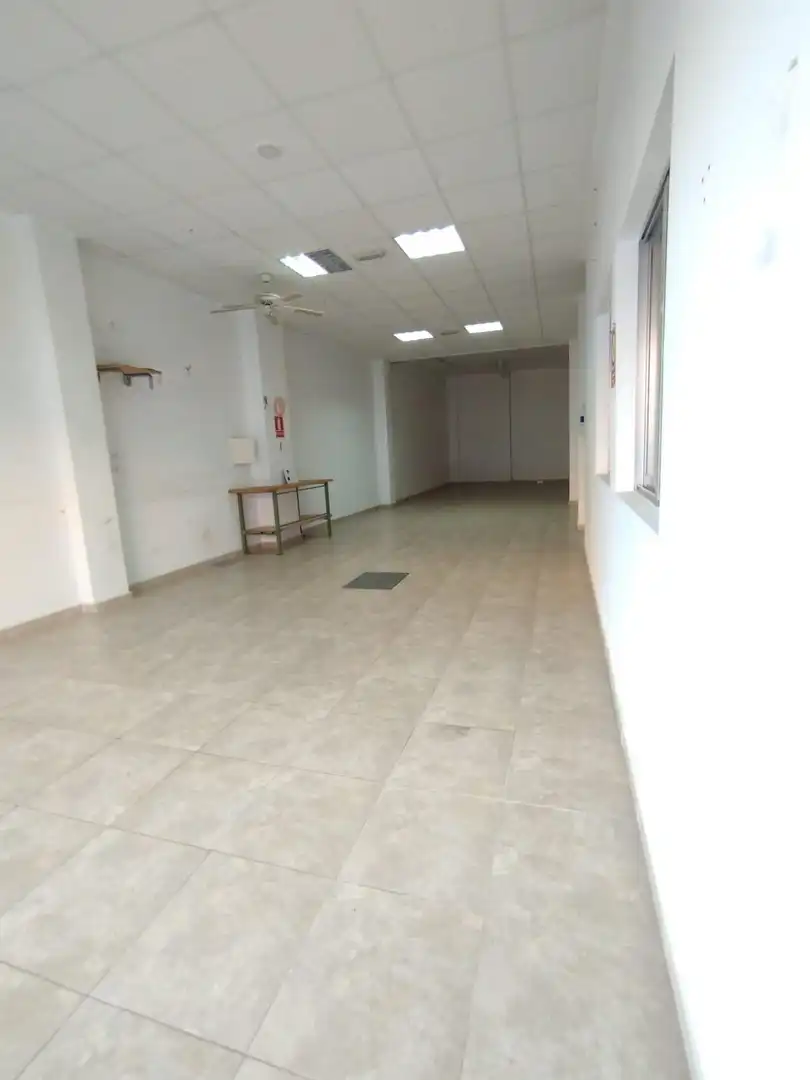 Local en venda en Vilallonga / Villalonga amb Aire condicionat