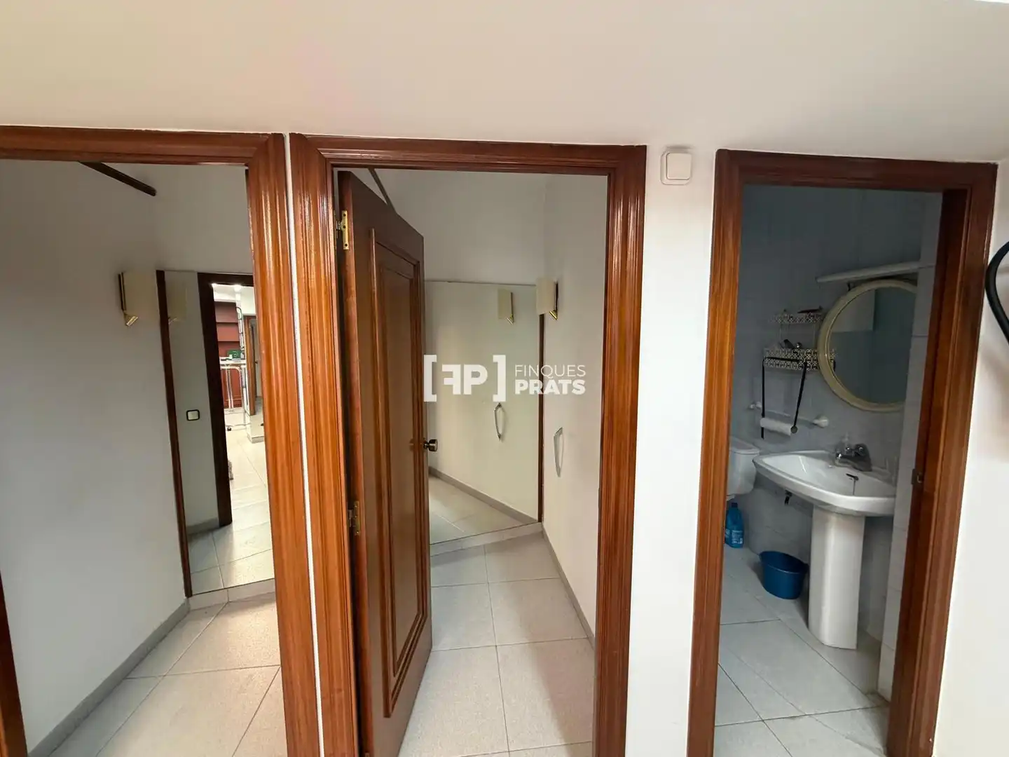 Business premises to rent in Lluis companys, imagen 18