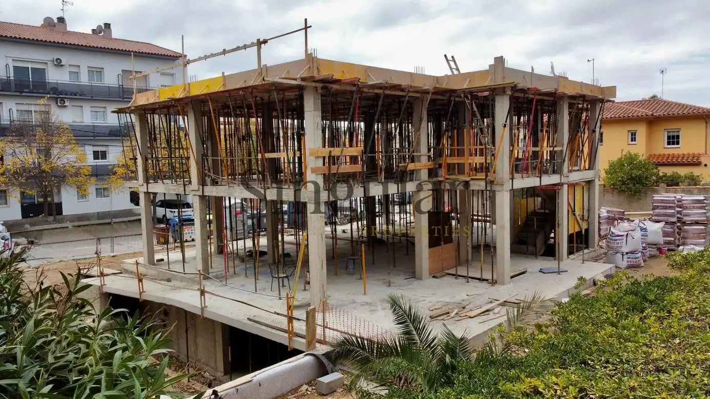 Exterior view of Flat for sale in Roses  with Air Conditioner, Private garden and Community pool