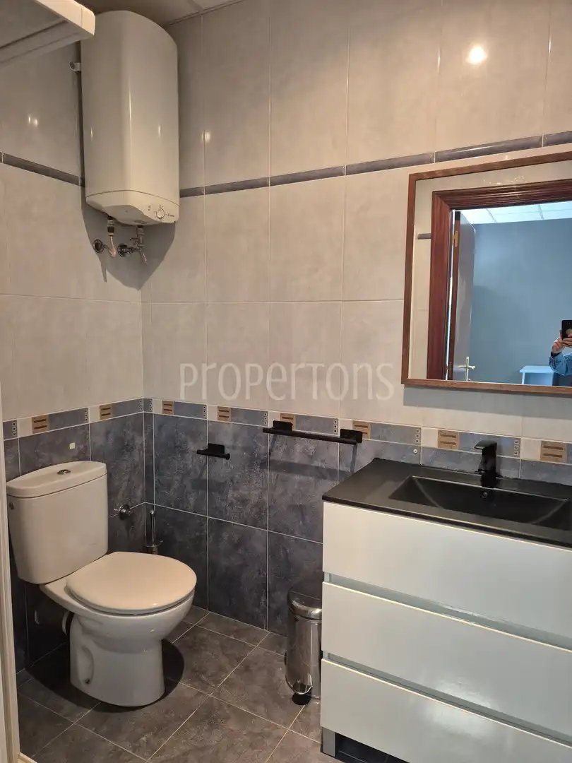 Baño de Oficina de alquiler en Loiu