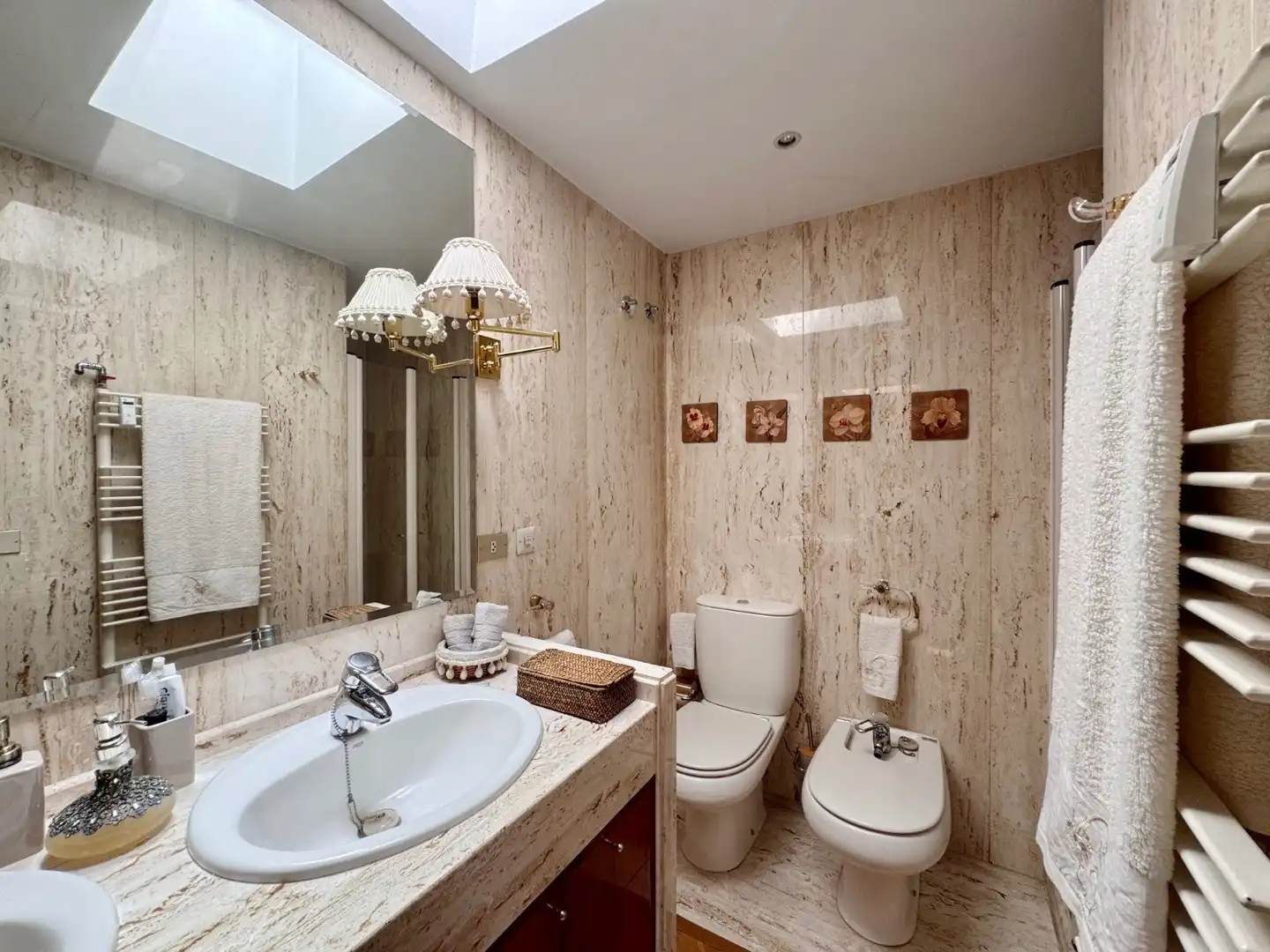 Baño de Apartamento en venta en Cáceres con Aire acondicionado, Calefacción y Terraza