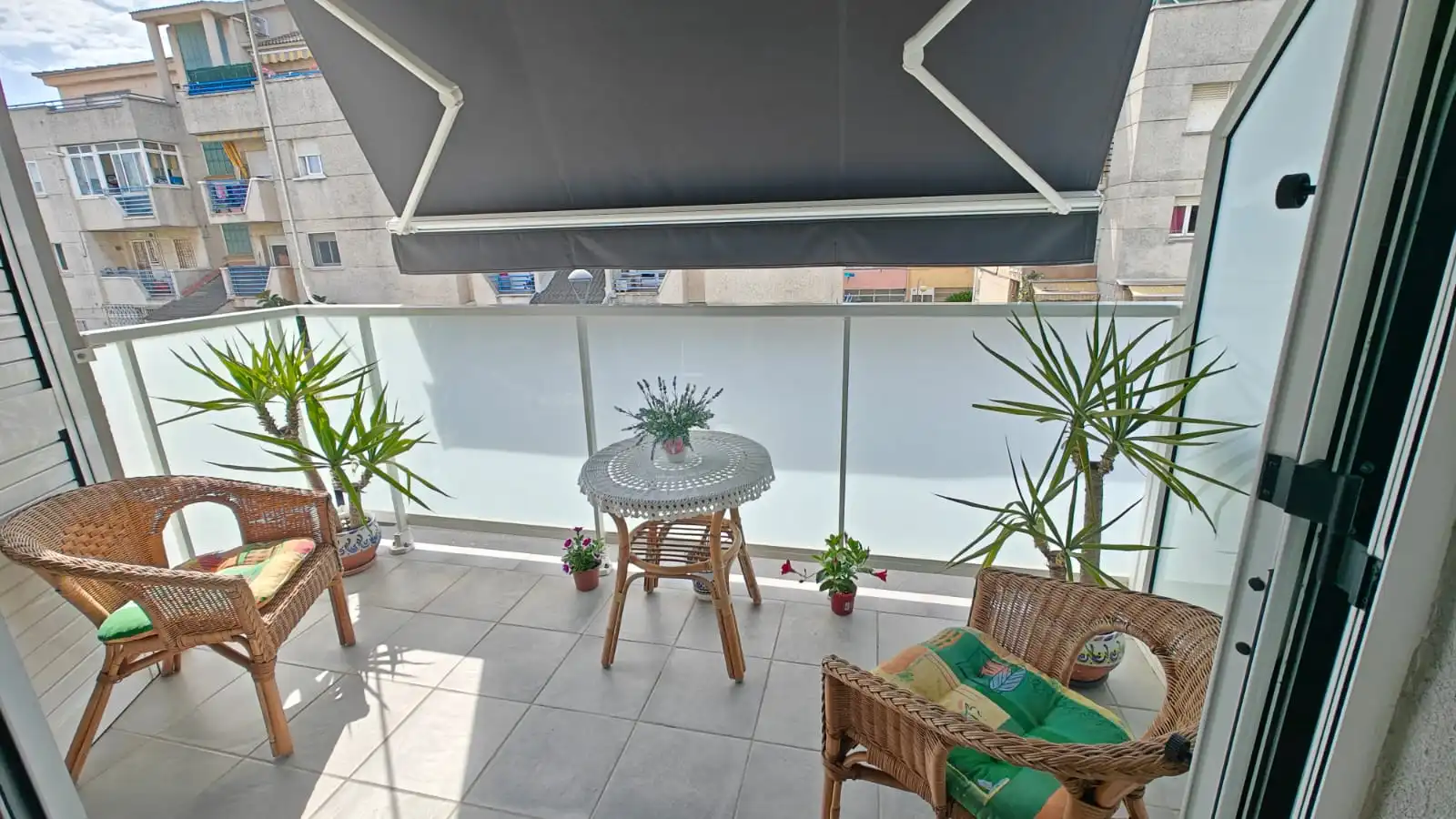 Terraza de Piso en venta en Cunit con Aire acondicionado, Amueblado y Horno