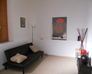 Living room of Flat for sale in  Valencia Capital  with Terrace, Furnished and Oven