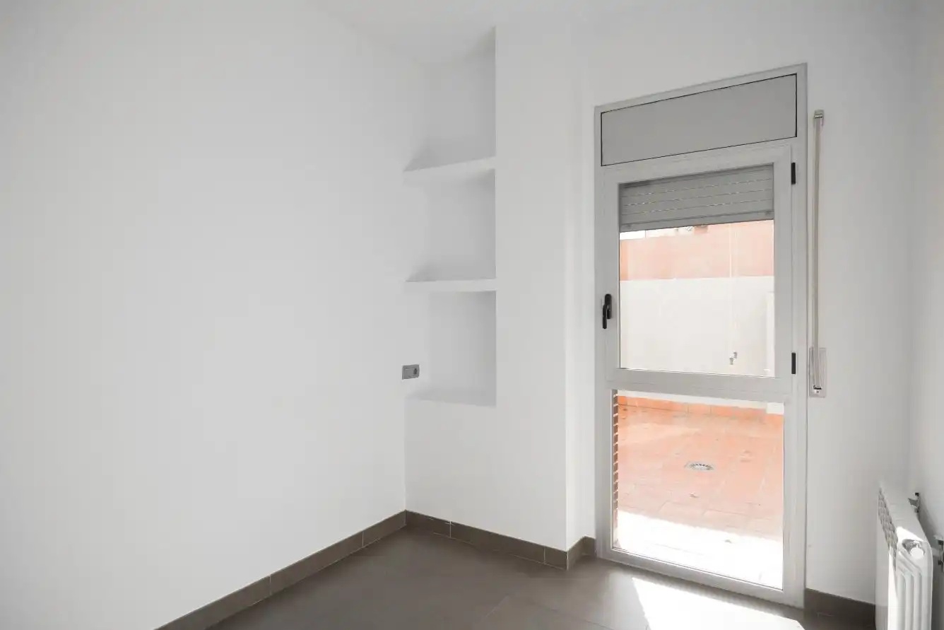 Flat for rent in Sant Cugat del Vallès  with Heating, Terrace and Storage room