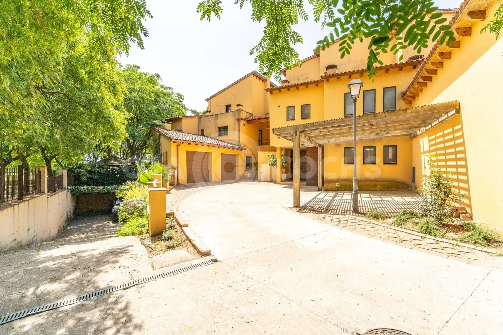 Vista exterior de Dúplex de lloguer en Reus amb Aire condicionat, Calefacció i Jardí privat