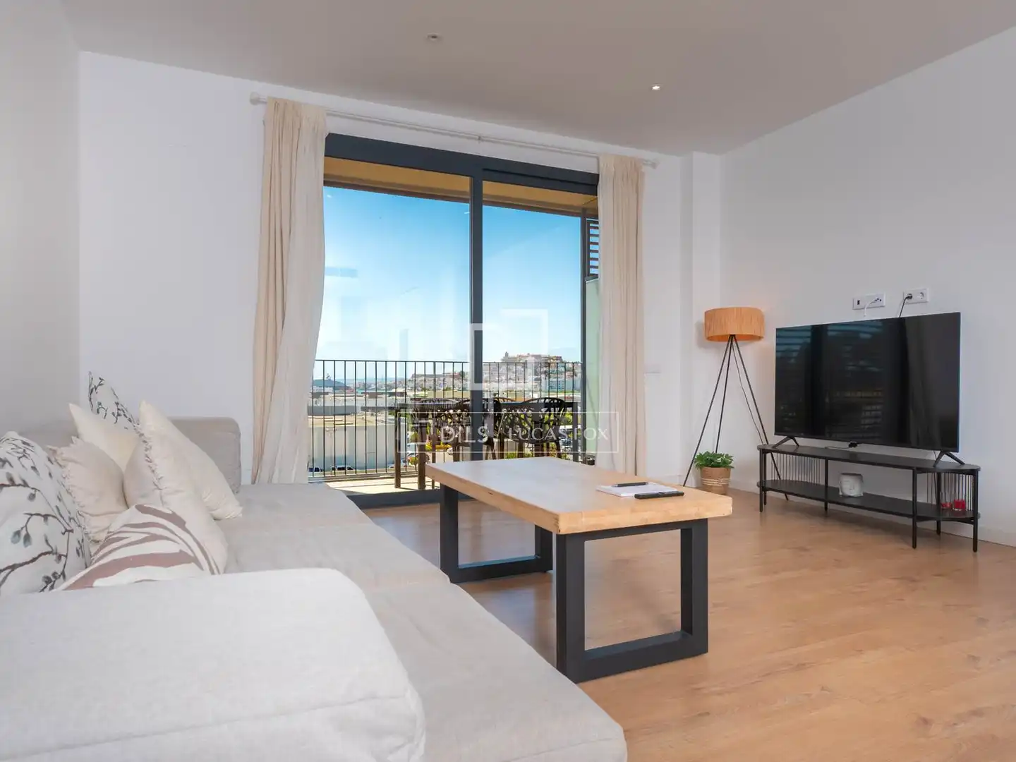 Sala de estar de Piso en venta en Santa Eulària des Riu con Aire acondicionado, Calefacción y Terraza