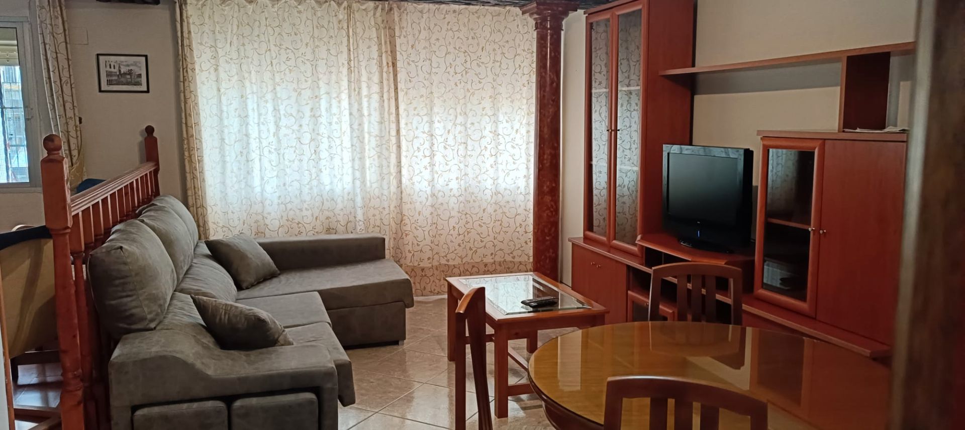 Sala d'estar de Planta baixa de lloguer en  Sevilla Capital amb Aire condicionat, Calefacció i Moblat
