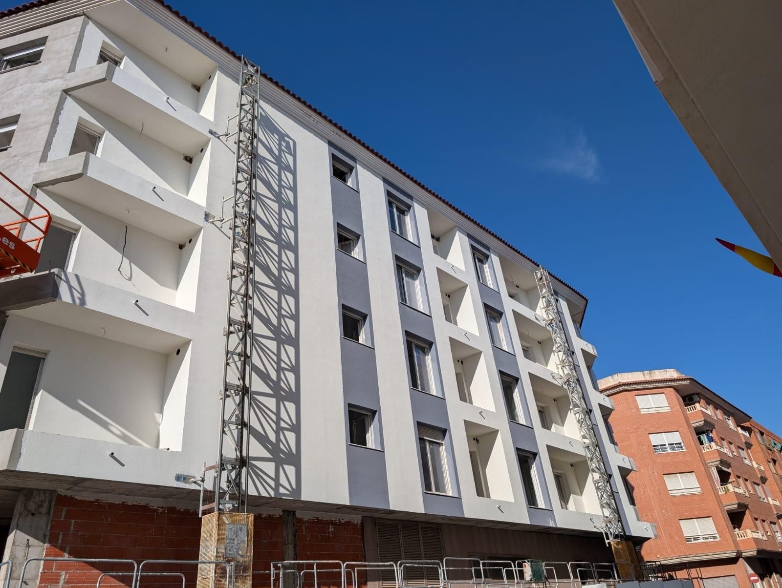 Vista exterior de Pis en venda en Onil amb Calefacció i Balcó