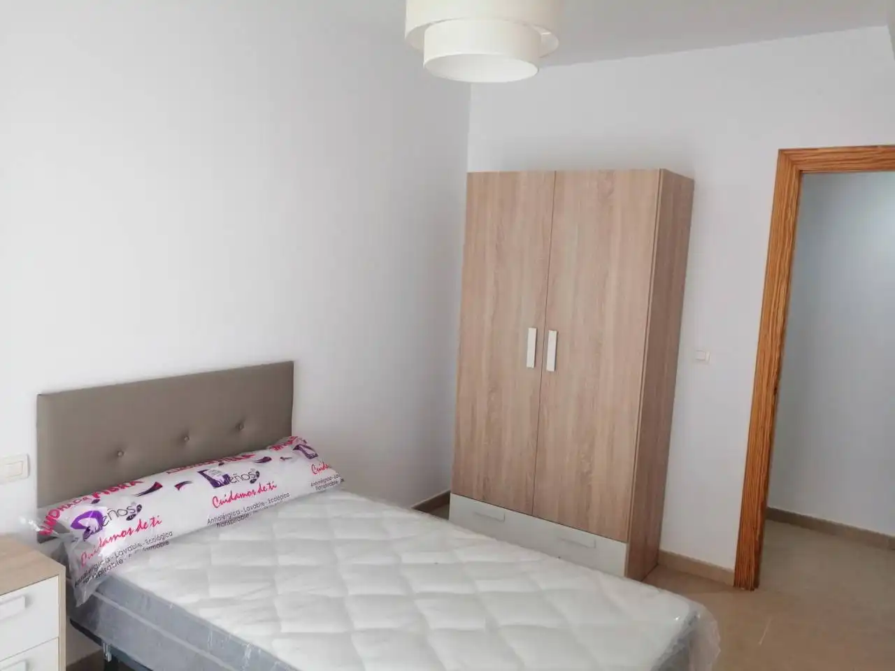 Bedroom of Flat for sale in Villanueva Mesía  with Air Conditioner, Heating and Storage room