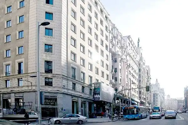 Vista exterior de Local en venta en Madrid con Aire acondicionado