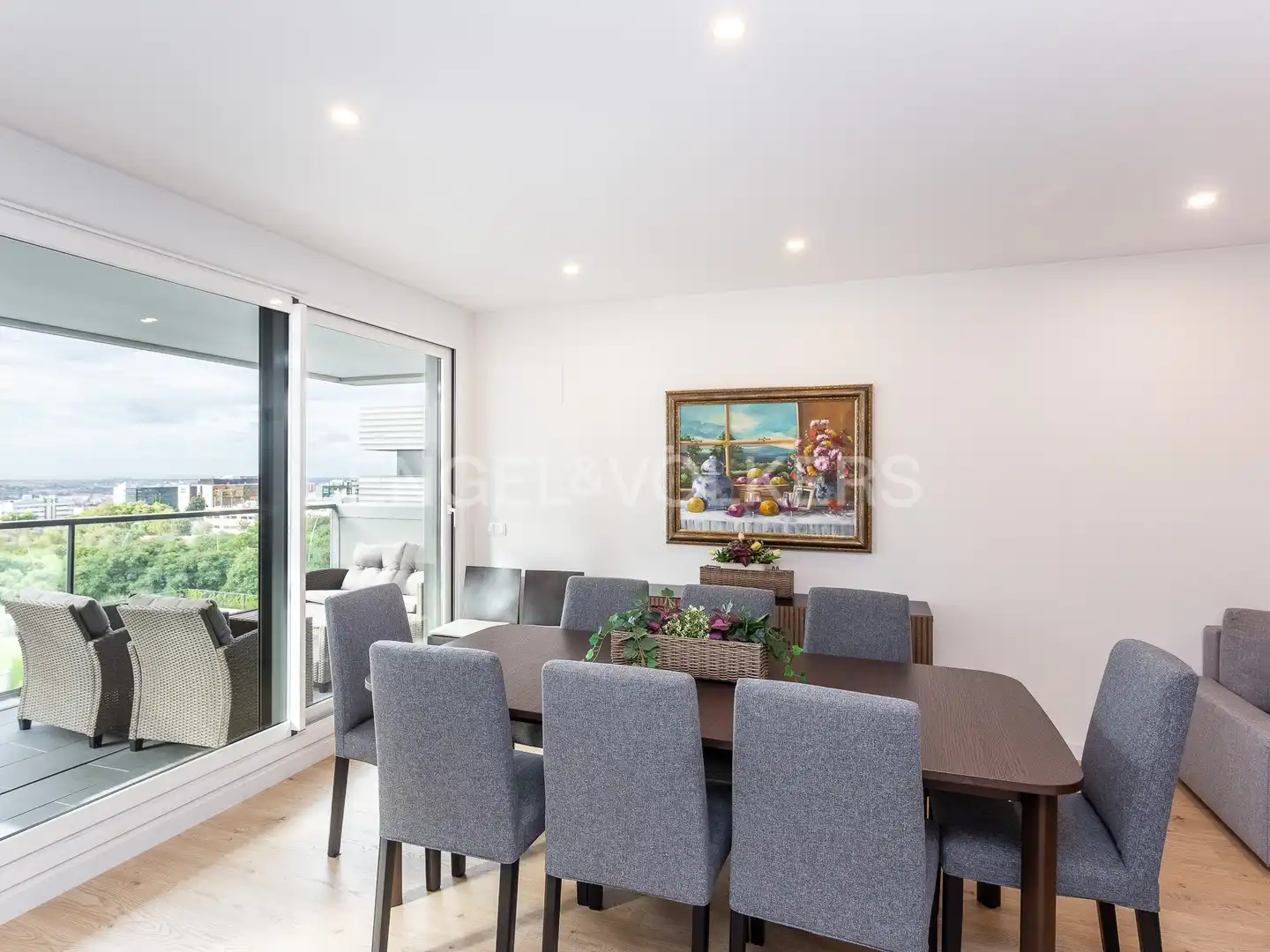 Dining room of Flat for rent in Esplugues de Llobregat  with Air Conditioner, Heating and Parquet flooring