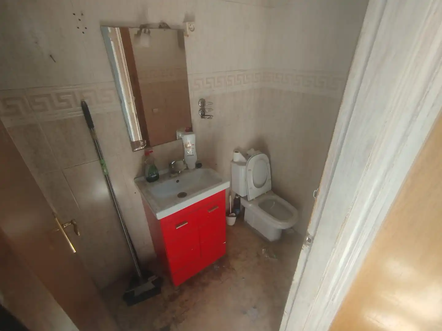 Baño de Casa o chalet en venta en Santa Coloma de Gramenet con Terraza y Balcón
