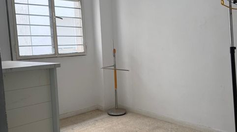 Foto 5 de Piso en venta en Calle Guadalcanal, Cruz Roja, Sevilla Capital