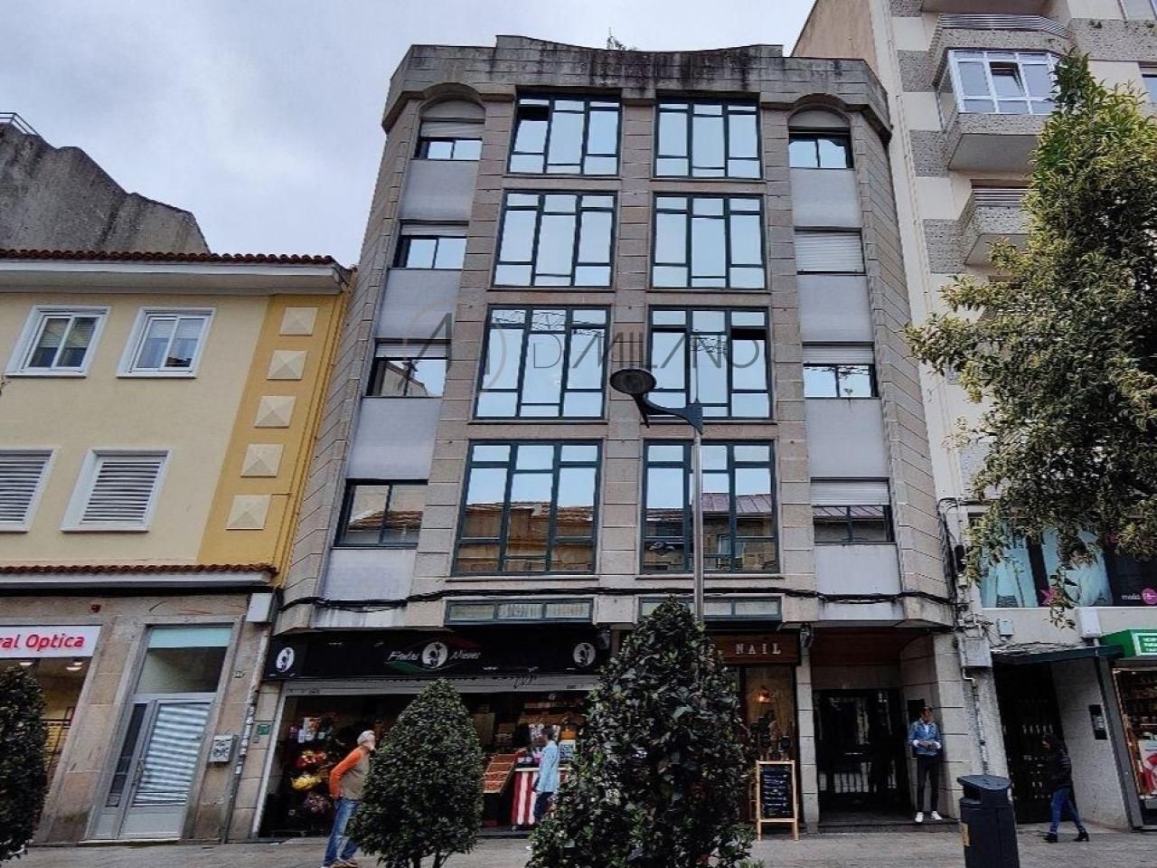 Vista exterior de Piso en venta en Vigo  con Calefacción y Amueblado
