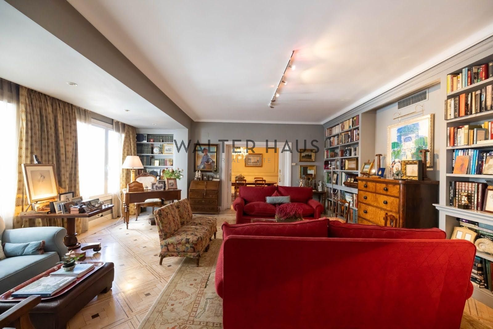 Sala d'estar de Pis en venda en  Madrid Capital amb Aire condicionat, Calefacció i Terrassa