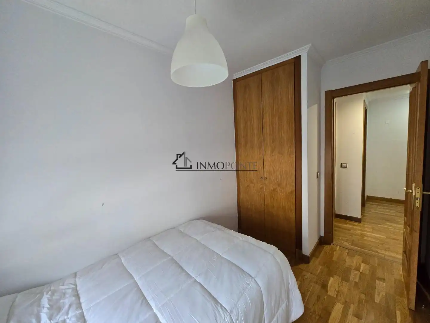 Wohnung zur Miete in San Salvador - Caeira