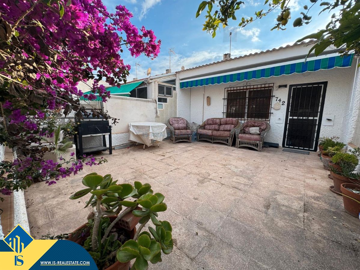 Terrace of House or chalet for sale in Torrevieja  with Air Conditioner, Heating and Terrace
