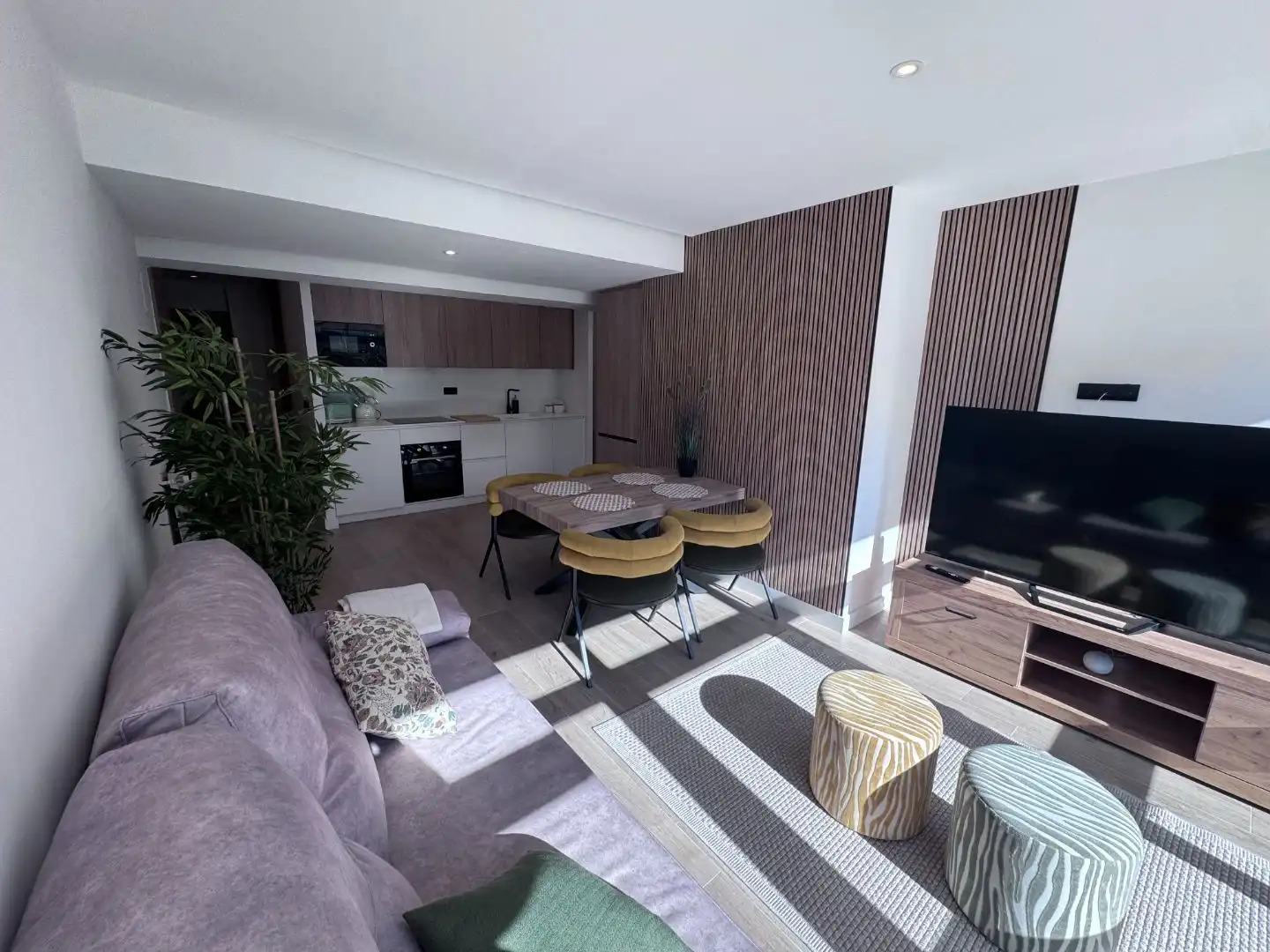 Living room of Flat for rent in Oviedo   with Heating, Furnished and Oven
