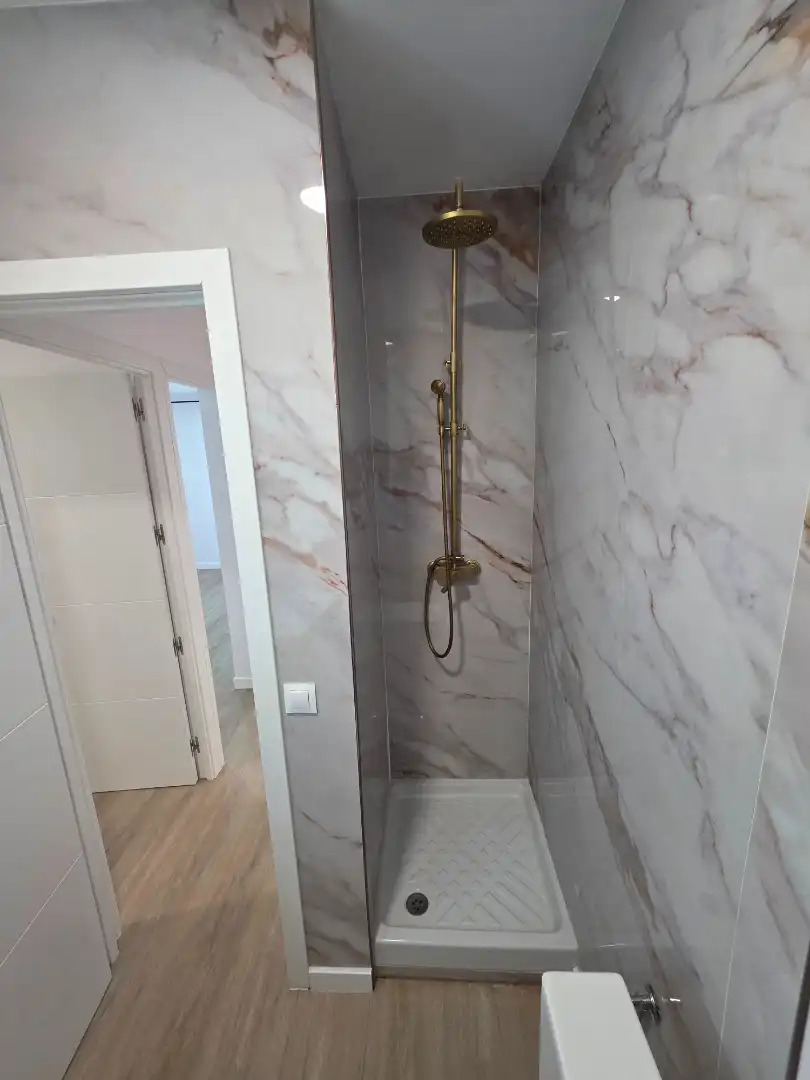 Bathroom of Flat for sale in Móstoles  with Air Conditioner and Heating