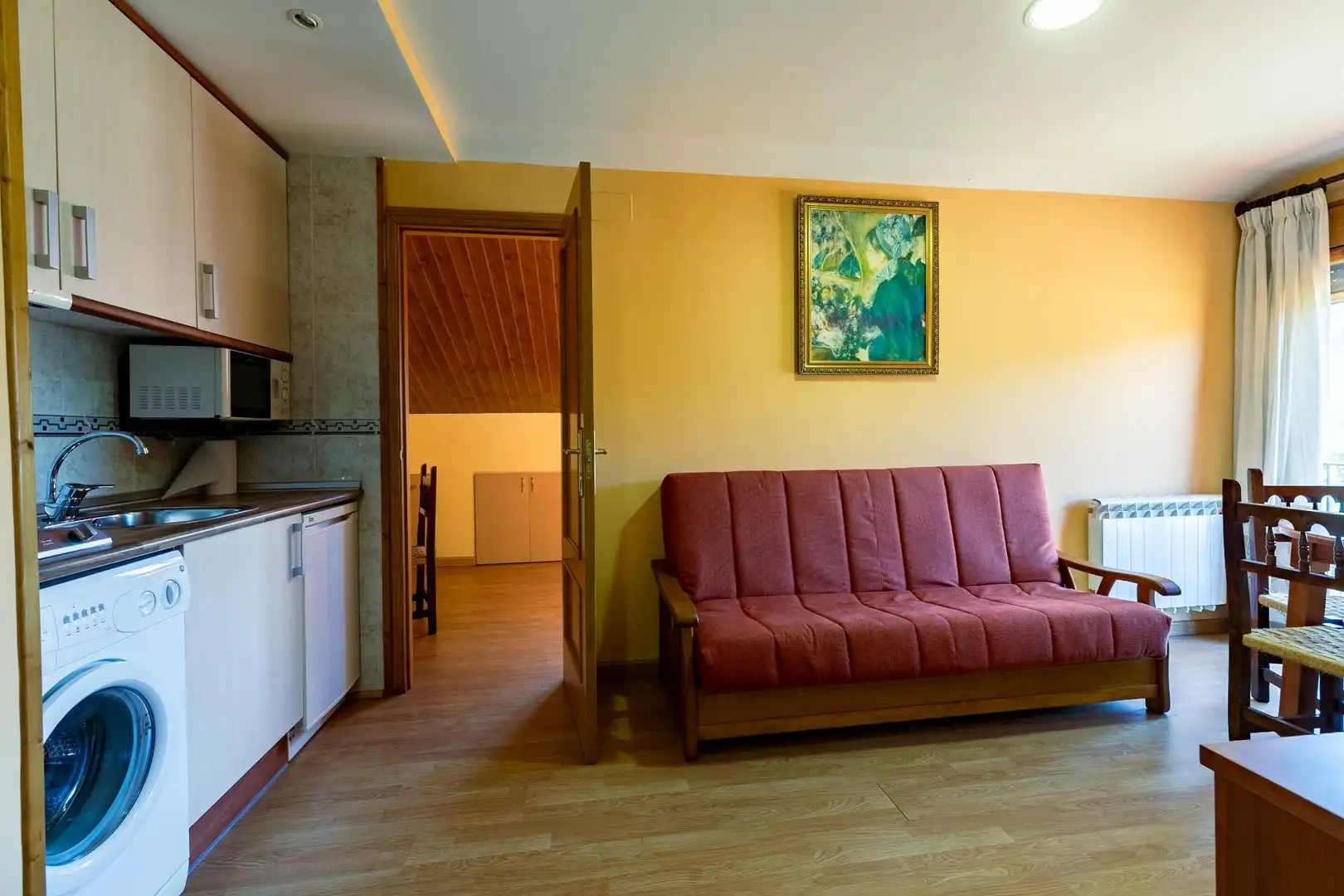 Wohnzimmer von Gebäude zum Verkauf in Puente la Reina de Jaca