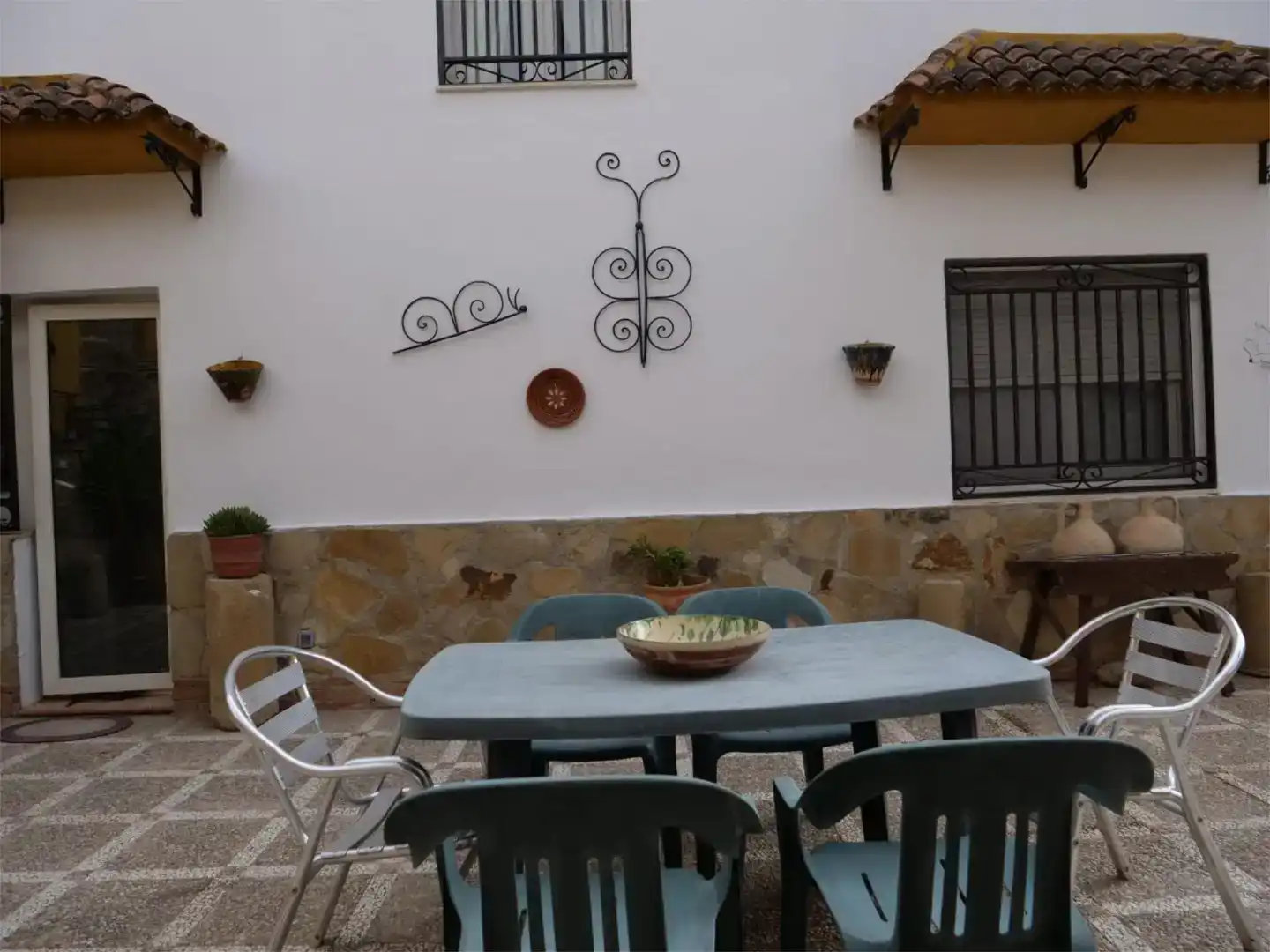 Terrasse von Wohnung zur Miete in Baeza mit Privatgarten, Abstellraum und Möbliert